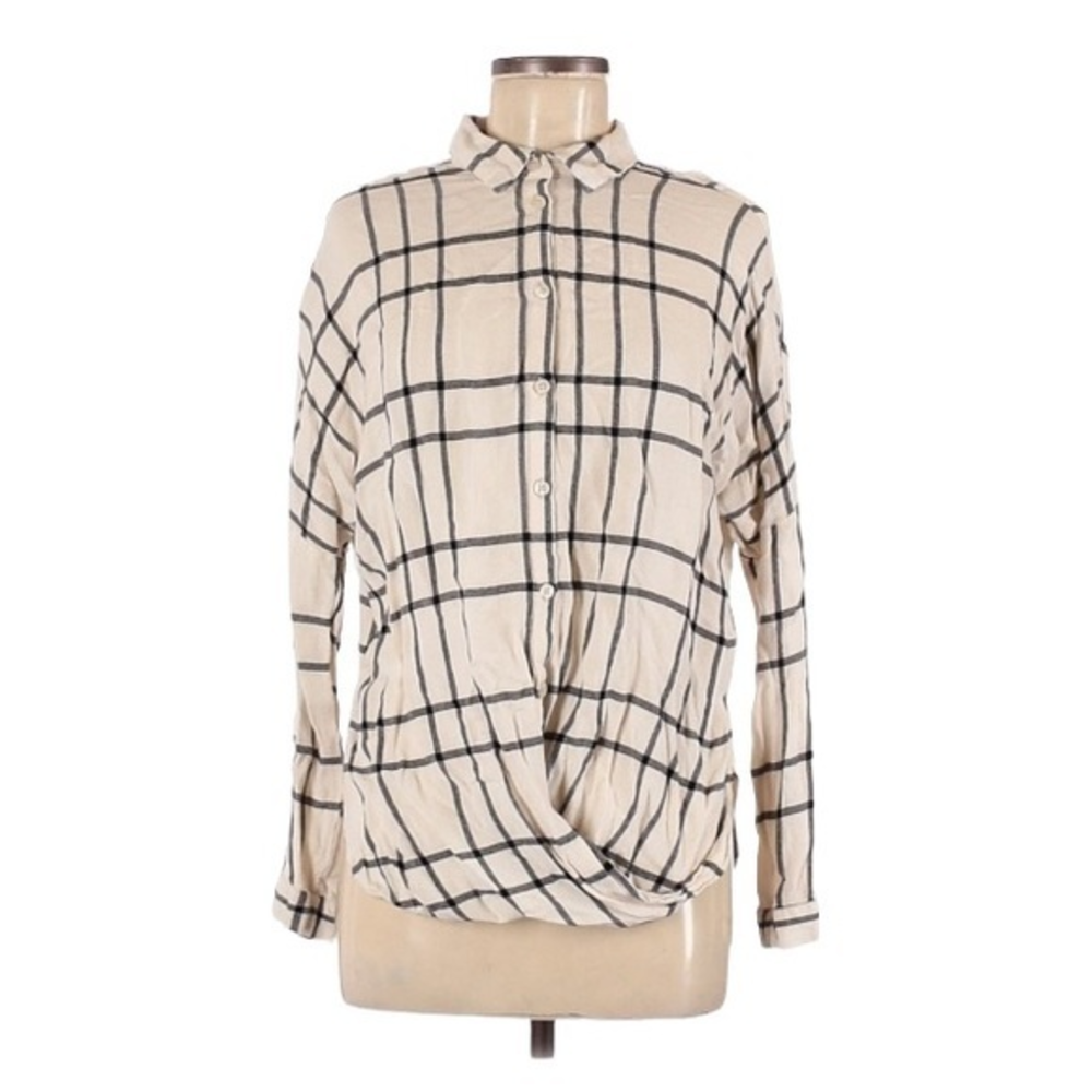 BDG M white/grey plaid button up long sleeve‎ twist front hi-low top
